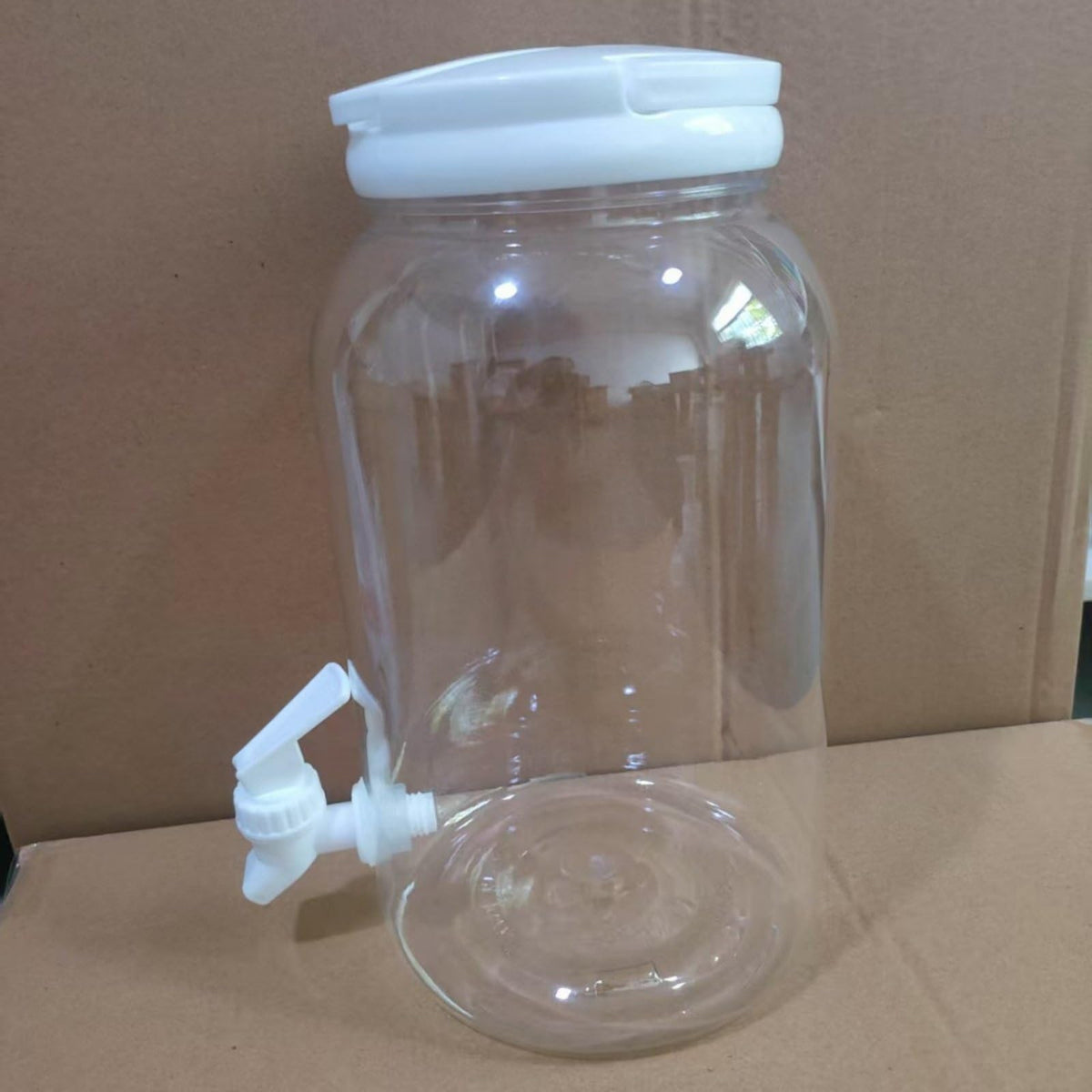 Clear 3.8L Beverage Dispenser with Spigot G63820