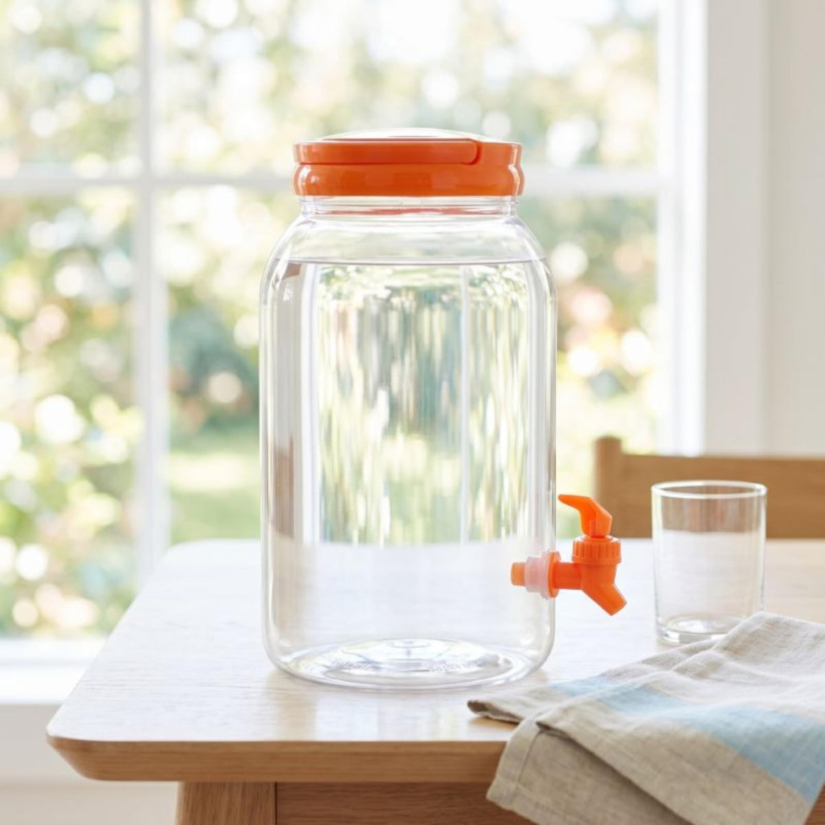 Clear 3.8L Beverage Dispenser with Spigot G63820